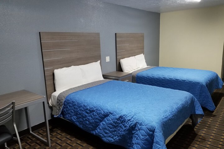 Room 12 of 20