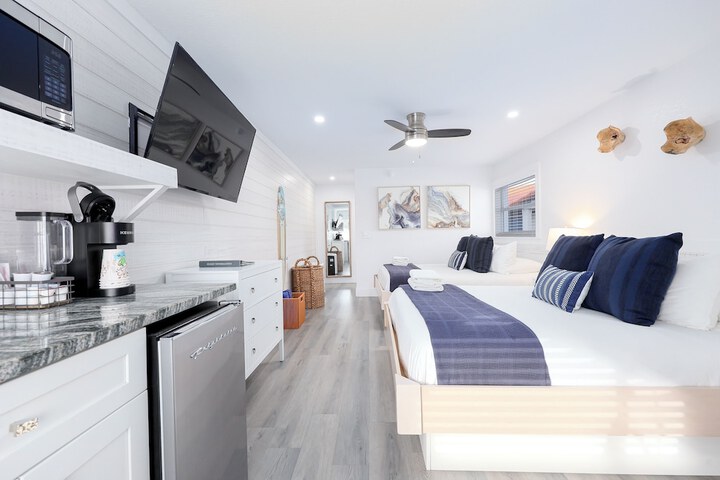 Siesta Key Beach Resort and Suites