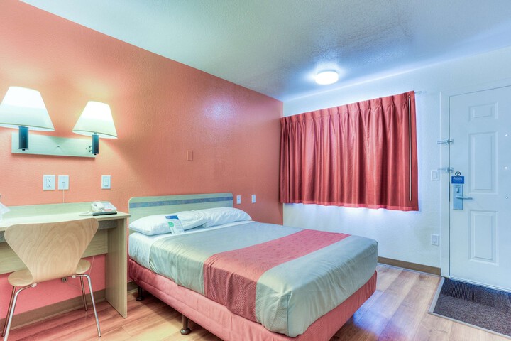 Room 20 of 31