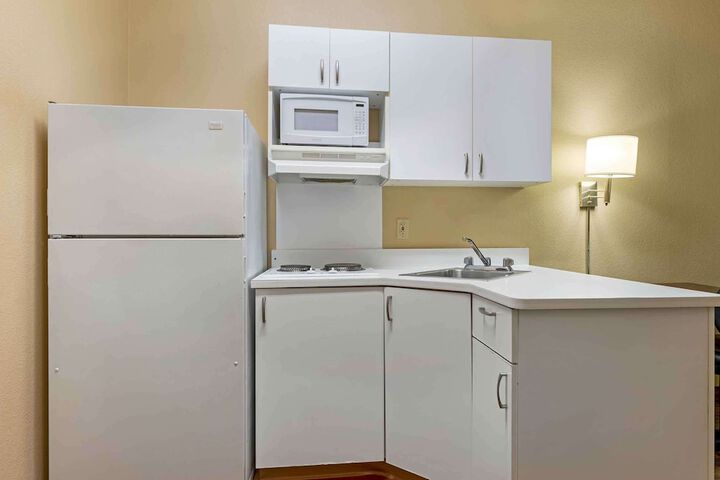 Room 10 of 29