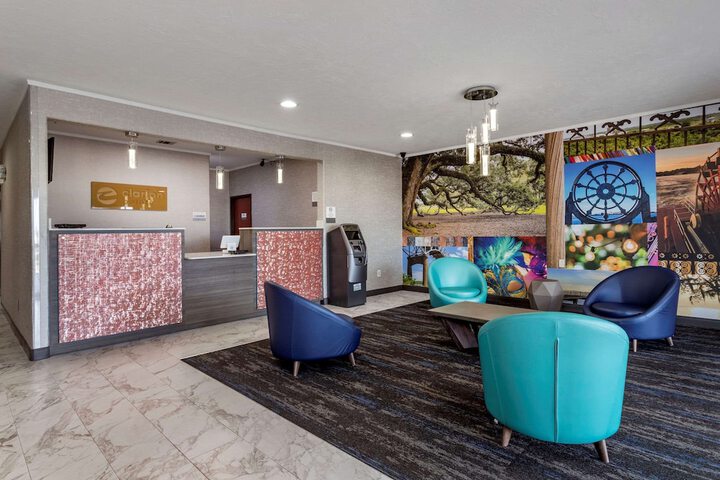 Hotel Interior 14 of 33