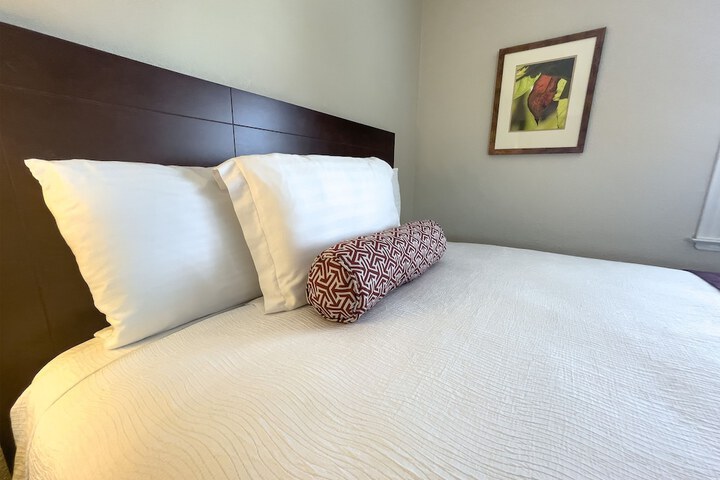 Room 12 of 24