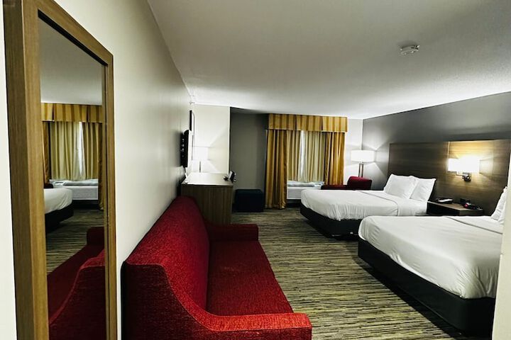 Room 18 of 51