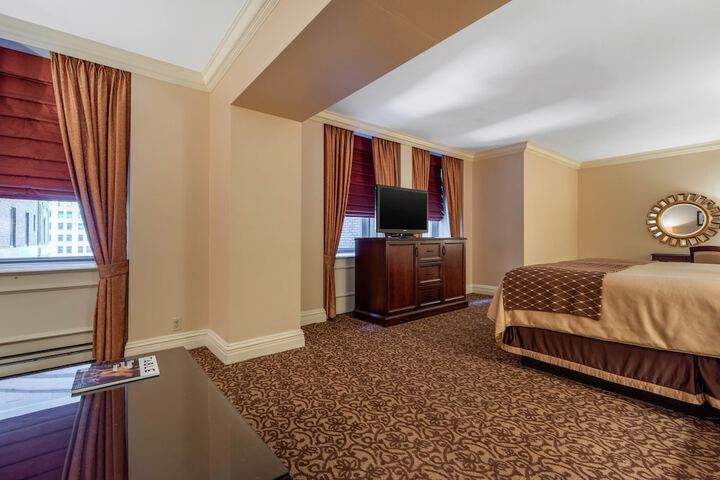 Omni William Penn Hotel