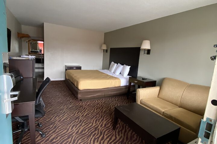 Room 29 of 37