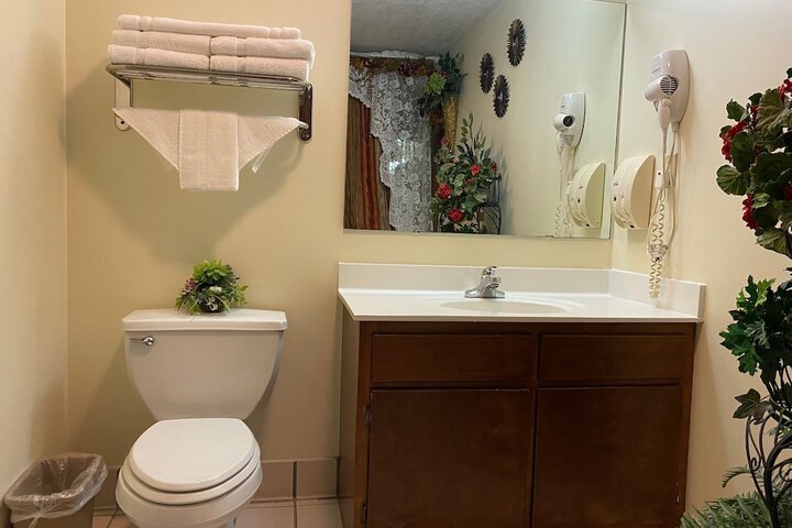Country Hearth Inn & Suites Union City