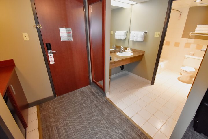 Hotel 2 of 65