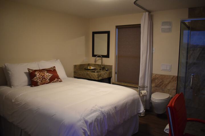 Room 14 of 26