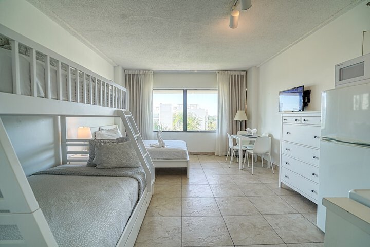 Room 197 of 242
