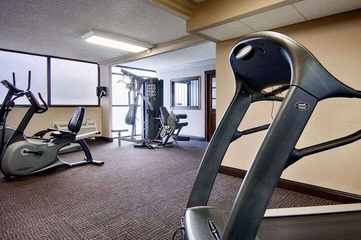 Comfort Inn & Suites at Copeland Tower