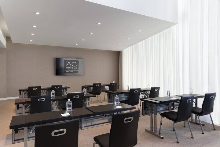 AC Hotel by Marriott Miami Beach