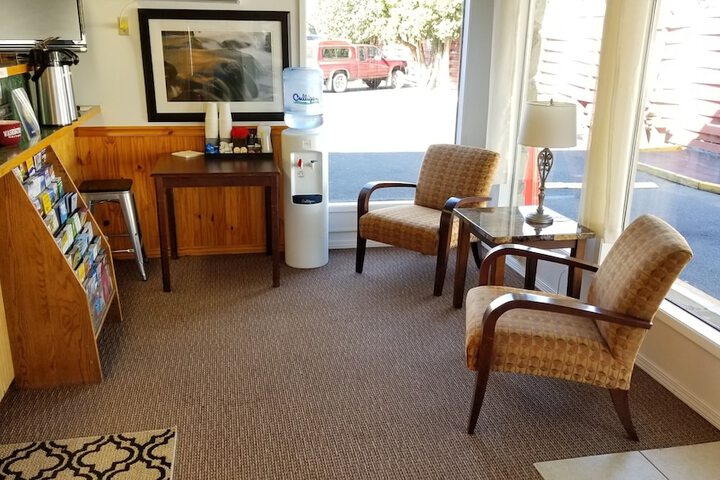 Cougar Land Motel