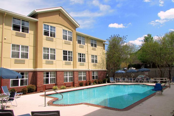 Pool 2 of 40