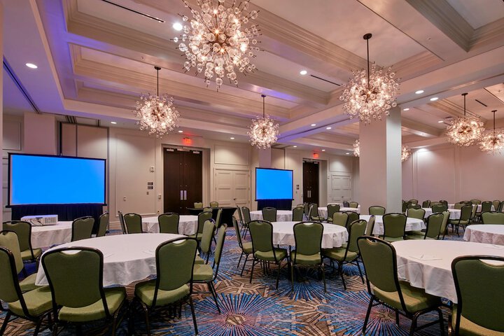 Embassy Suites Louisville Downtown
