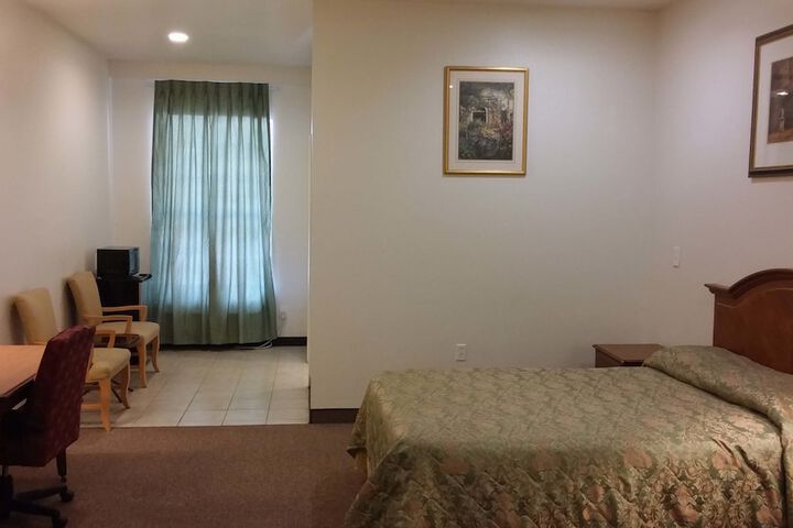 Room 42 of 47