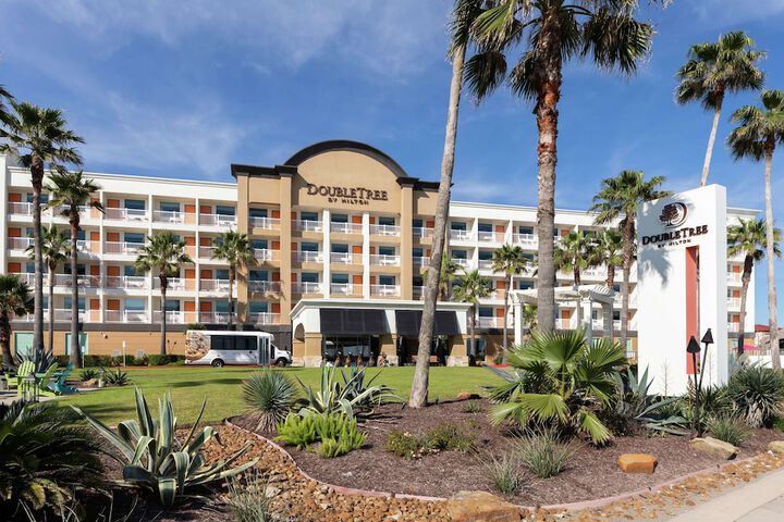 DoubleTree by Hilton Hotel Galveston Beach