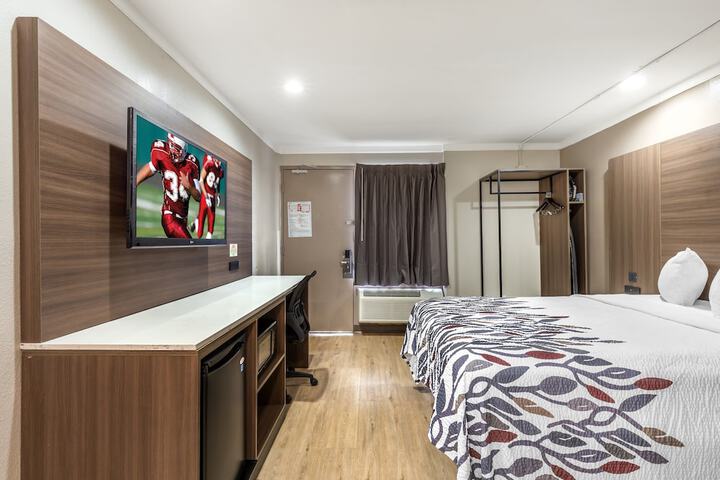Room 34 of 44