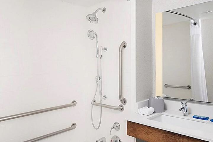 Holiday Inn Express Chesapeake - Norfolk by IHG