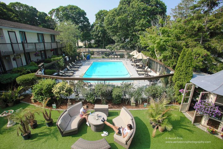 Pool 7 of 27