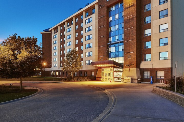 Residence & Conference Centre - Barrie