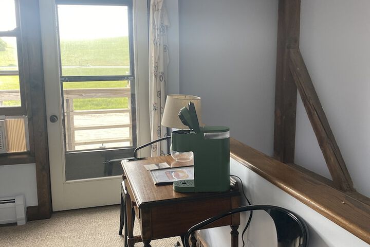 Room 167 of 294