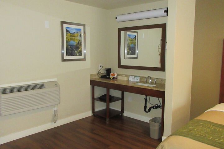 Room 30 of 55