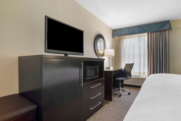 Room 21 of 35