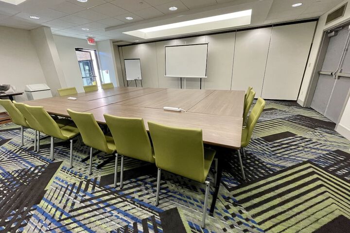 Holiday Inn Express & Suites Sulphur (Lake Charles) by IHG