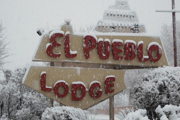 El Pueblo Lodge