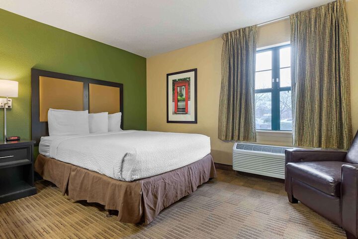 Room 18 of 24