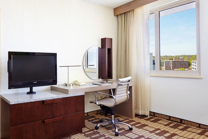 Room 15 of 26
