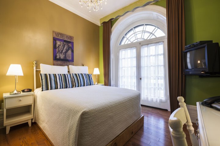 Room 21 of 66