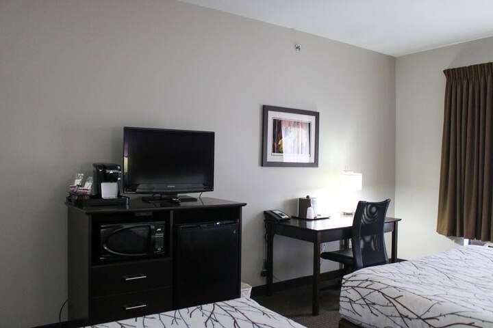 Room 9 of 32