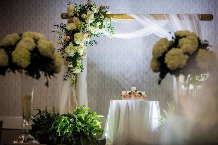 Ballroom/Hall 66 of 75
