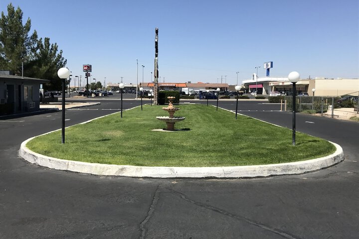 New Corral Motel