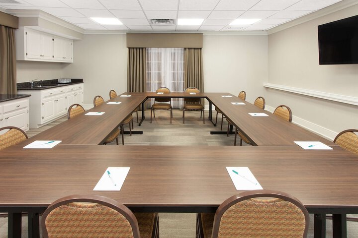 Homewood Suites by Hilton Lafayette Rossville Exit