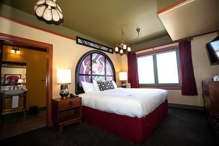 Room 26 of 41