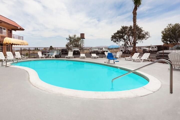 Pool 2 of 38