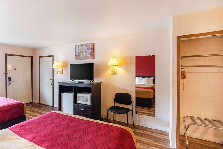 Room 21 of 63
