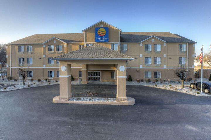 Hotel 6 of 55