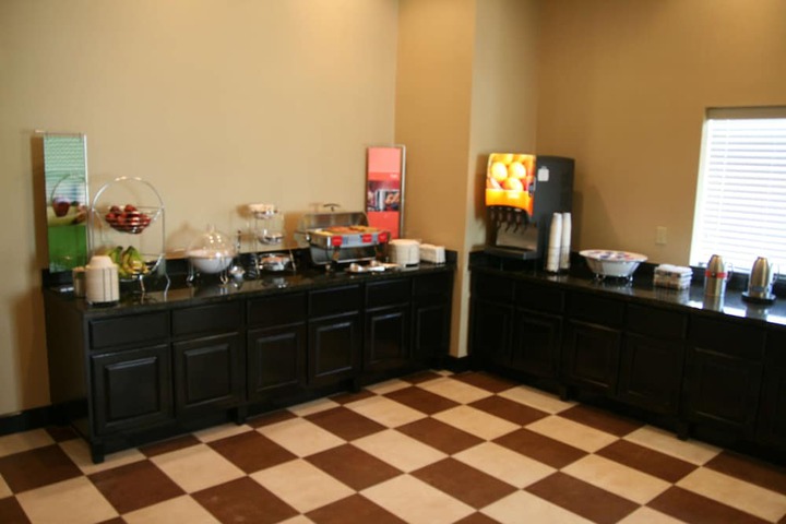 Breakfast/Coffee Service 19 of 22