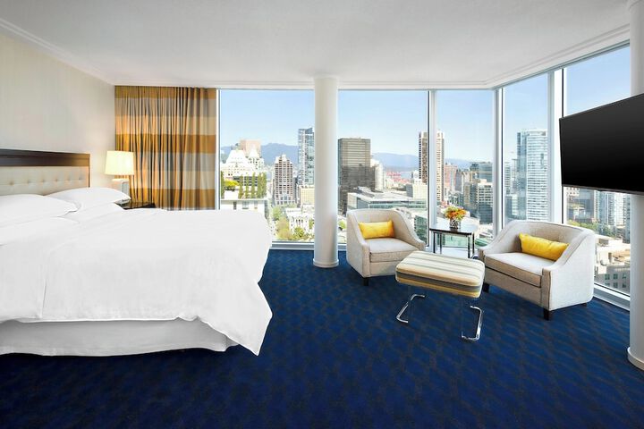 Room 34 of 105