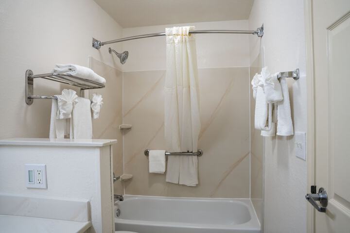 Room 12 of 22