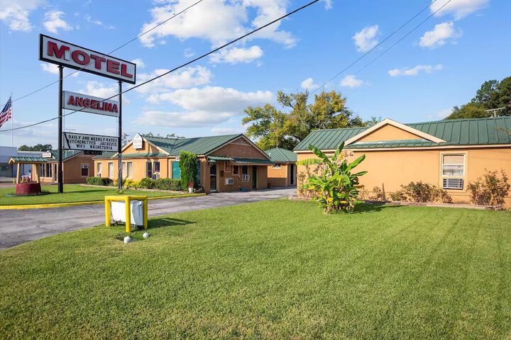 Angelina Motel