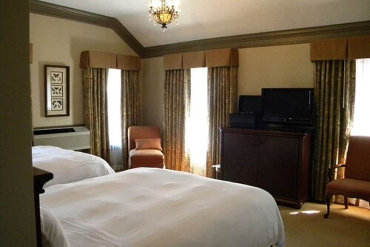 Room 45 of 60