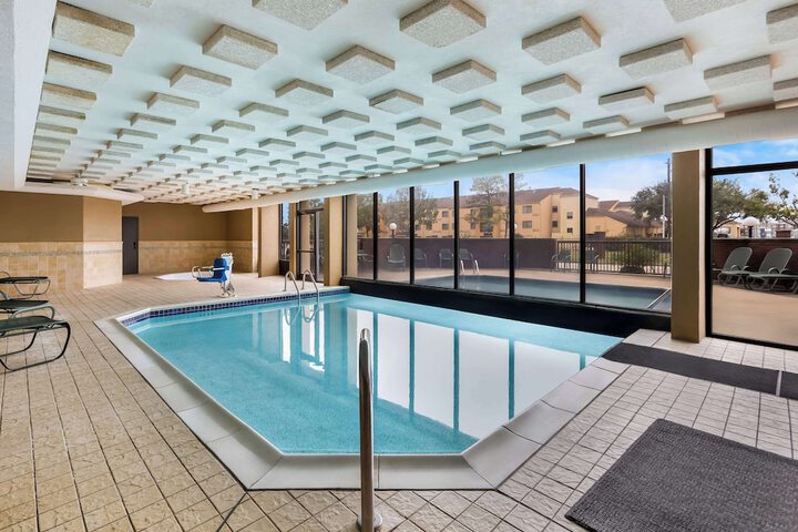 Pool 6 of 40