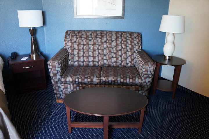 Room 30 of 64
