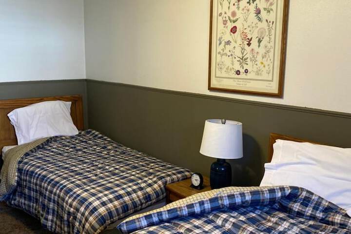 Room 36 of 75