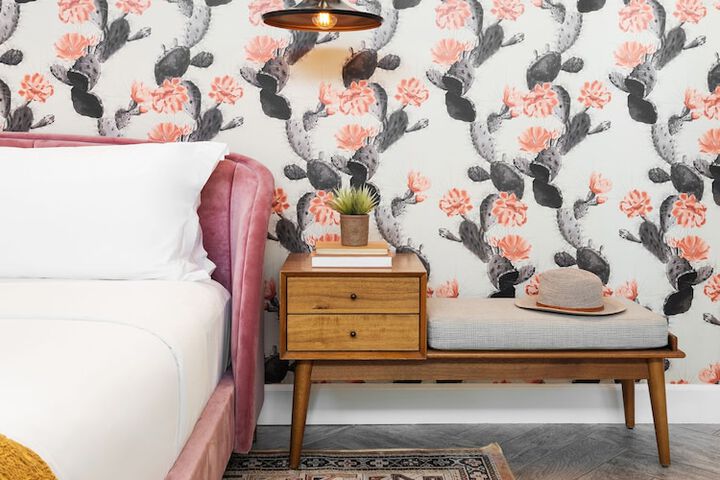 Room 15 of 25