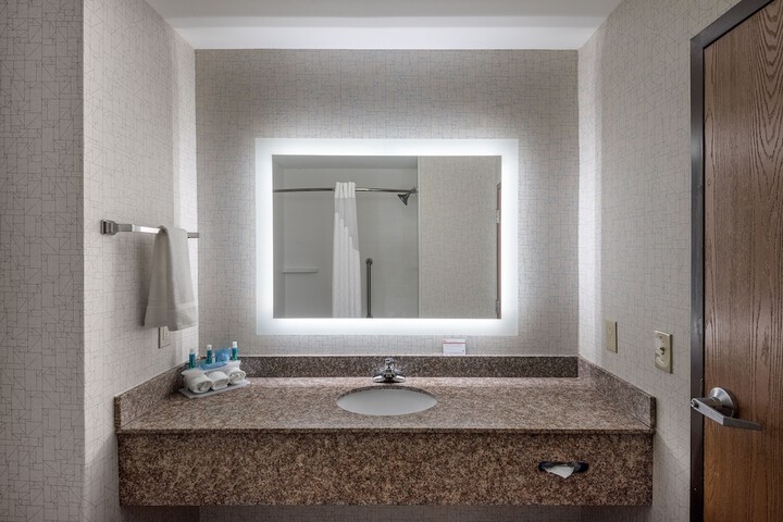 Holiday Inn Express & Suites Grenada by IHG